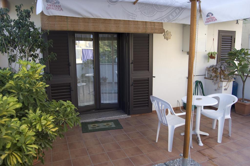 B&B Cactus Giardini Naxos Eksteriør billede