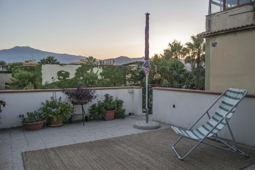 B&B Cactus Giardini Naxos Eksteriør billede
